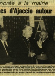 l'Eglise honorée à la mairie - Trois évêques d'Ajaccio autour du nonce (Copier)