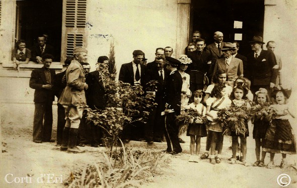 Libération de la Corse 1943 , sous-préfecture de Corte en attendant la venue du Général Giraud (Copier)
